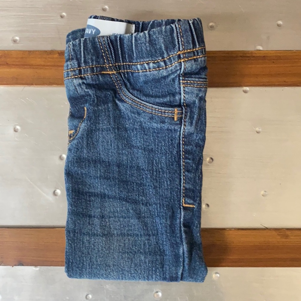 Jeans that are secretly Jeggings for a trendy babe